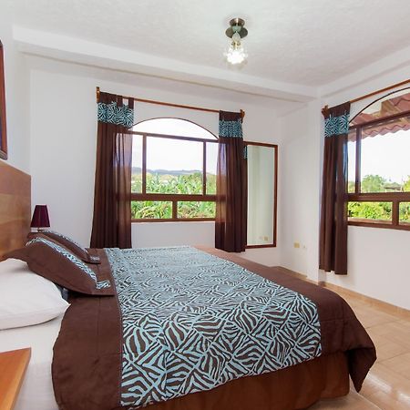 Hotel Twin Galapagos ปูแอร์โตอาโยรา ภายนอก รูปภาพ