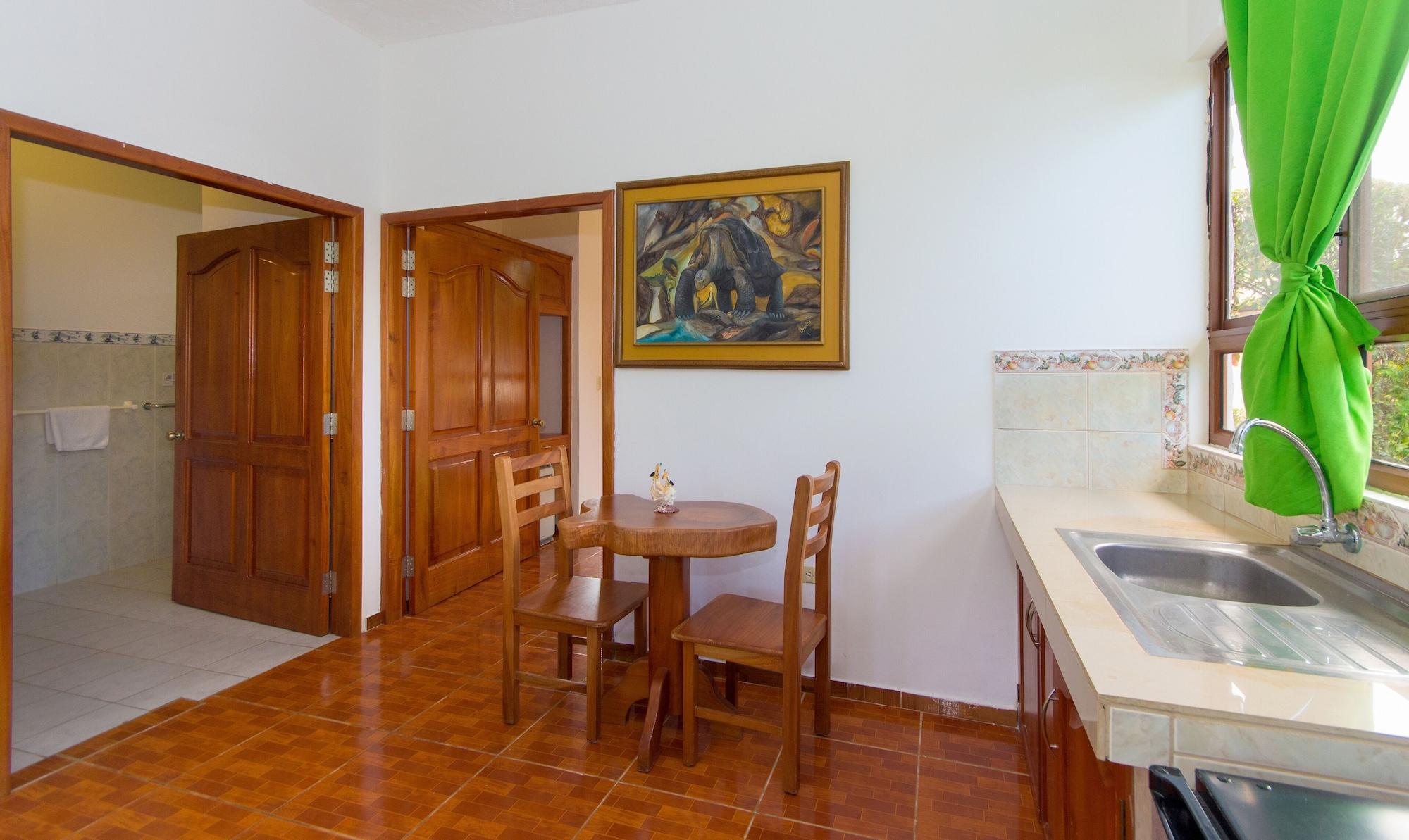 Hotel Twin Galapagos ปูแอร์โตอาโยรา ภายนอก รูปภาพ