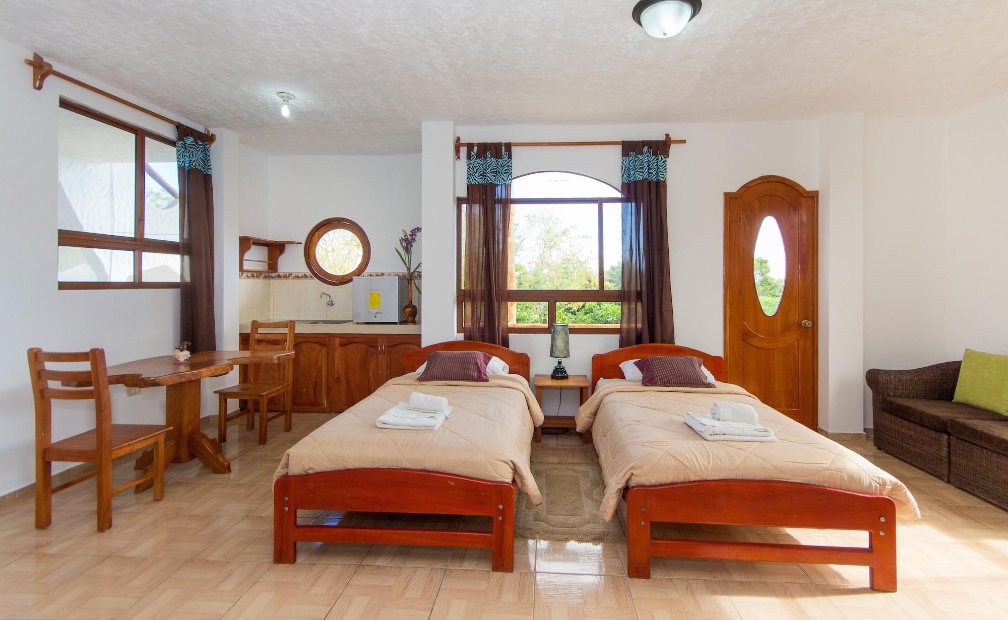 Hotel Twin Galapagos ปูแอร์โตอาโยรา ภายนอก รูปภาพ