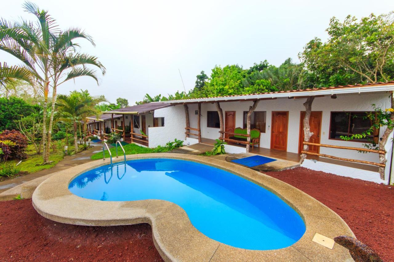 Hotel Twin Galapagos ปูแอร์โตอาโยรา ภายนอก รูปภาพ