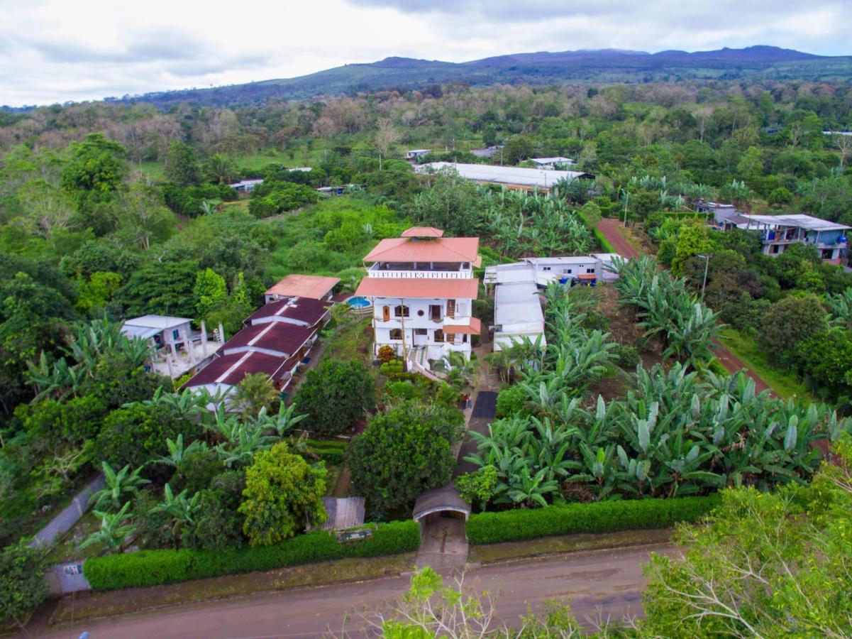 Hotel Twin Galapagos ปูแอร์โตอาโยรา ภายนอก รูปภาพ