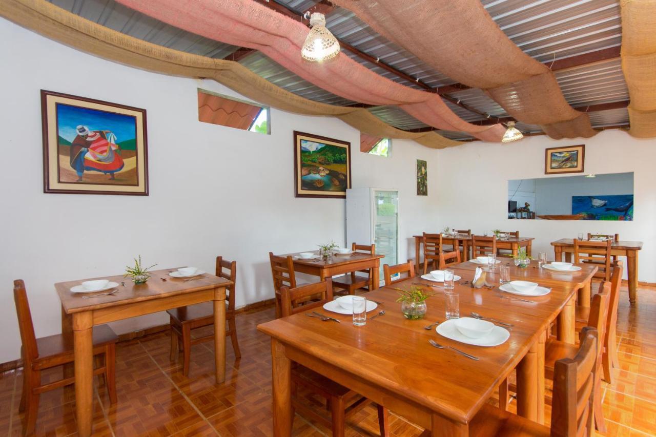 Hotel Twin Galapagos ปูแอร์โตอาโยรา ภายนอก รูปภาพ