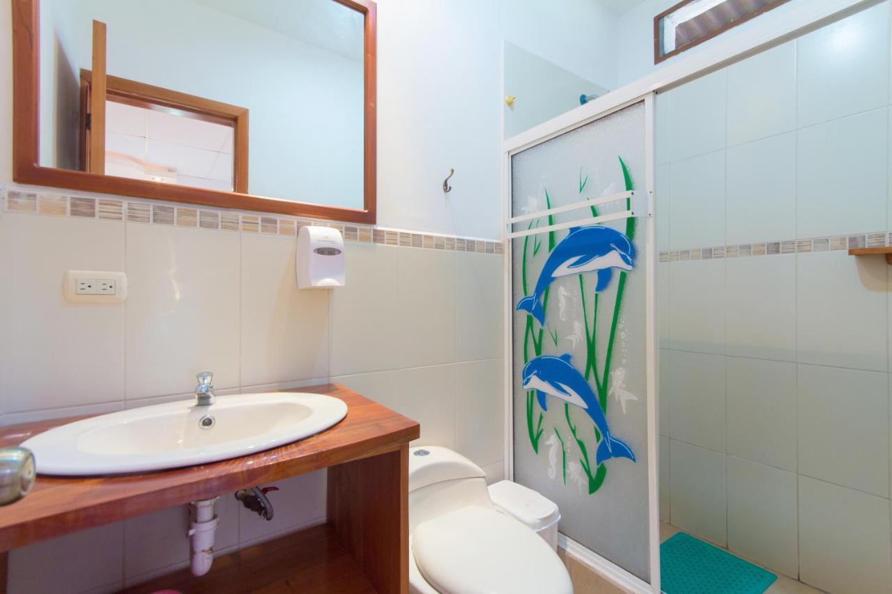 Hotel Twin Galapagos ปูแอร์โตอาโยรา ภายนอก รูปภาพ